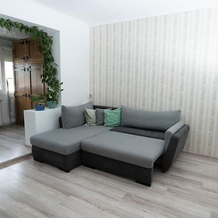 Relax Apartment Oradea Dış mekan fotoğraf