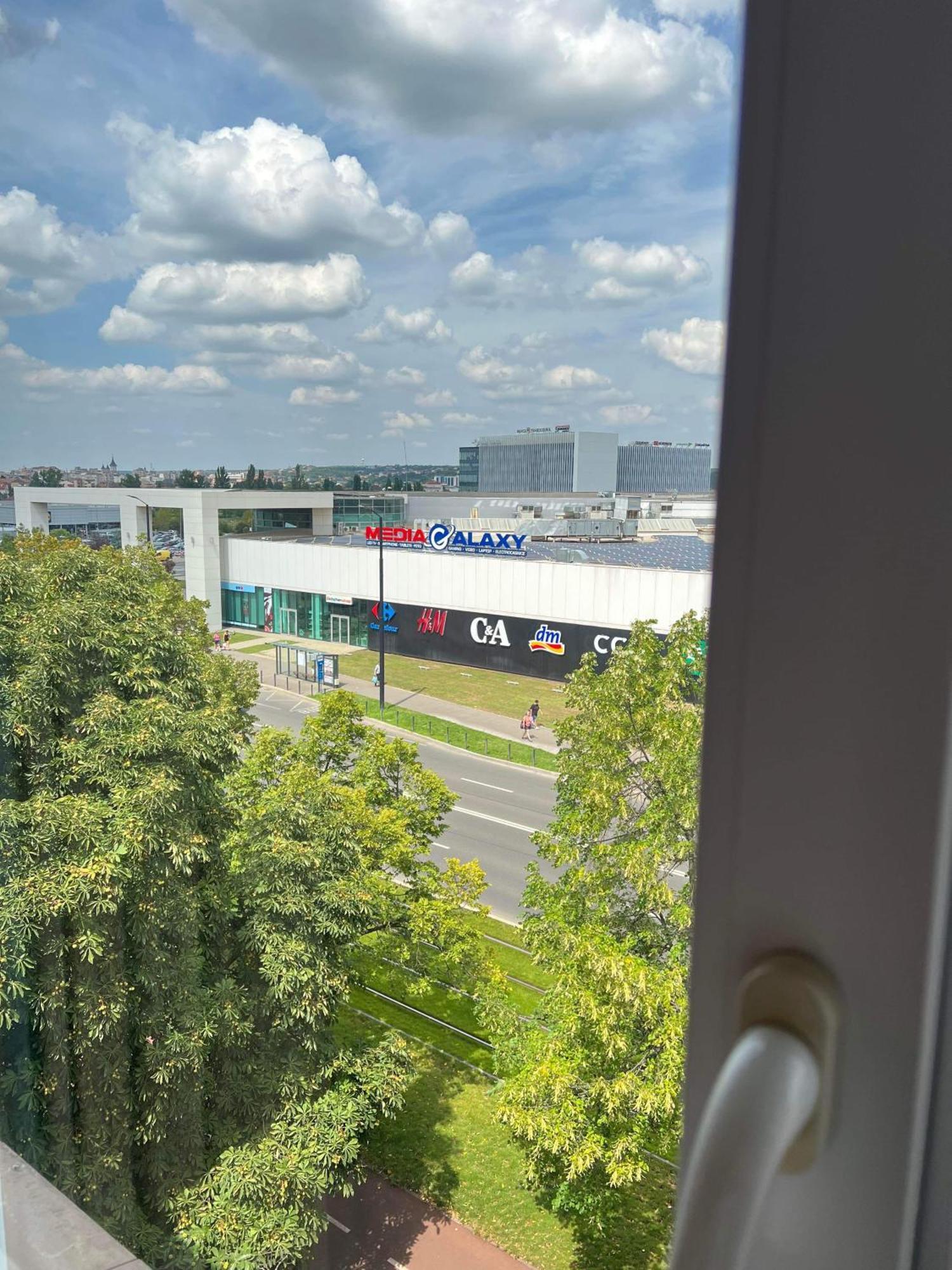 Relax Apartment Oradea Dış mekan fotoğraf